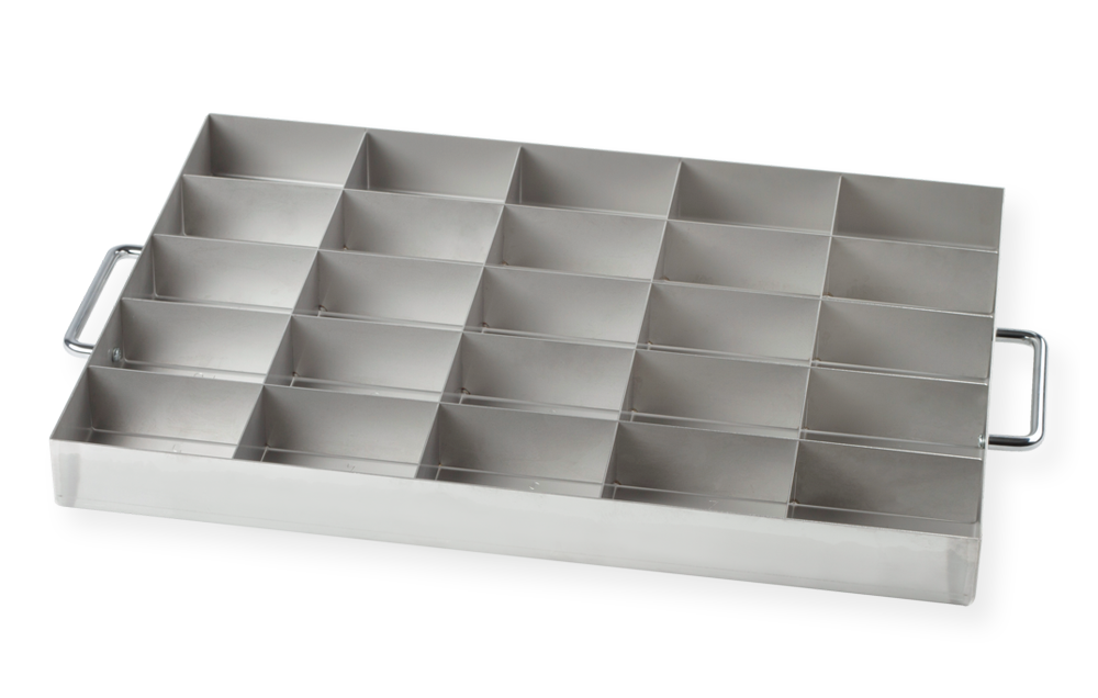 Stainless steel tray with a cover and compartments for 25 fields